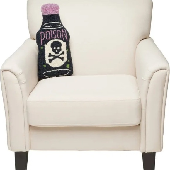 Peking Handicraft Hooked Halloween Decor Poison Bottle Pillow 9x18 - Picture 2 of 12